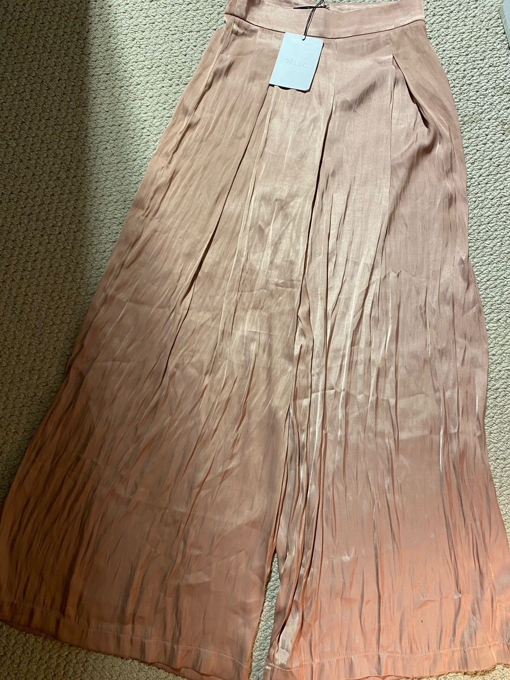 Deluc Pleated Wide-Leg Pants in Dusty Rose